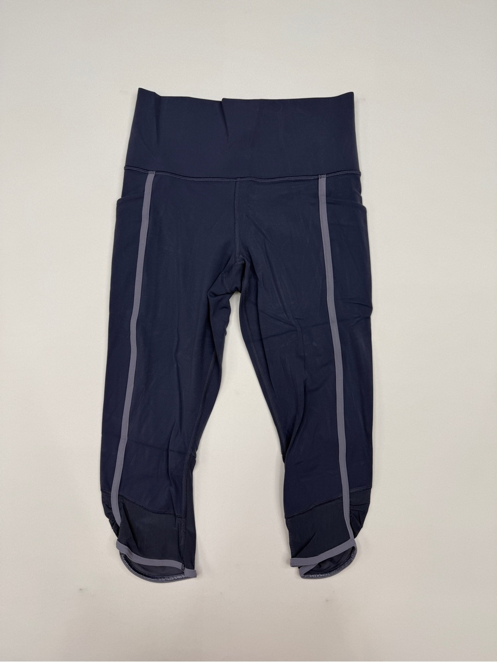 Athleta Salutation Stash Pocket II Capri Leggings - Size SP
